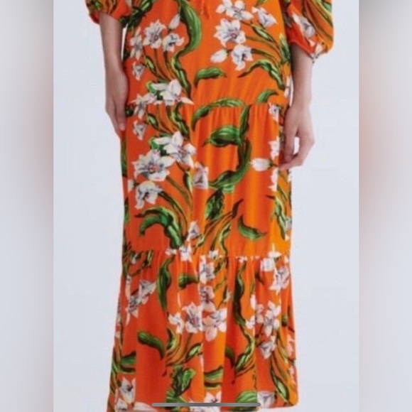 Zara Vibrant Orange Long Sleeve Dress. Vacation Ready - Preloved - Picture 4 of 16